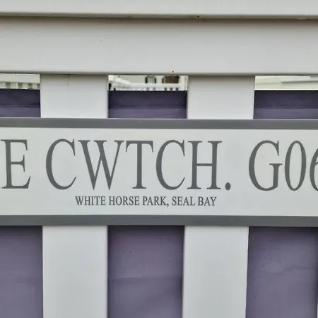 Cwtch, White Horse, Seal Bay Resort Selsey Exterior photo